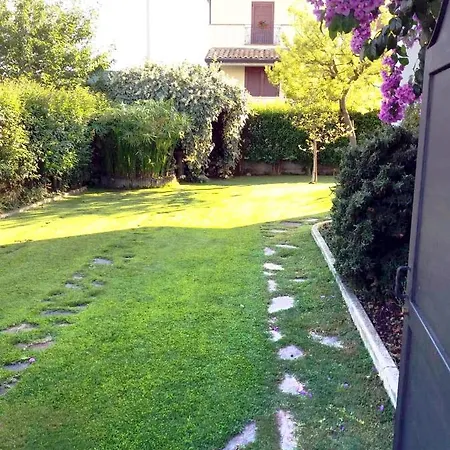 Bed & Breakfast La Bouganville Di Sante E Rosa