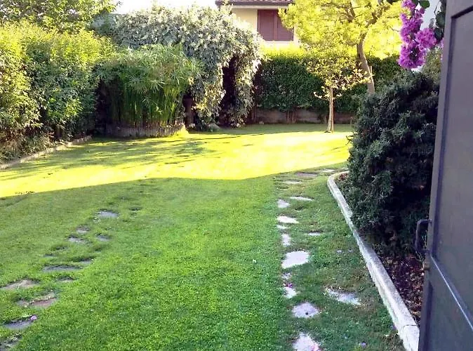 Bed and Breakfast La Bouganville Di Sante E Rosa